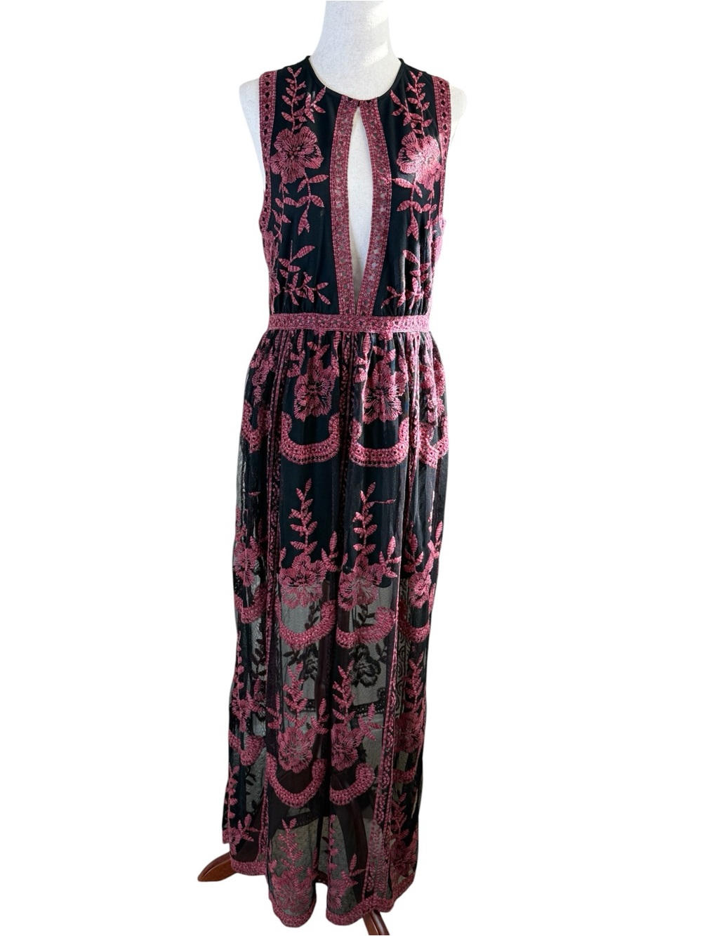 Honey Punch Black Red Embroidered Grecian Maxi Dress Sheer Overlay keyhole front